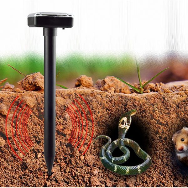 Solarni rasterivač štetočina 2kom. (kockasti)