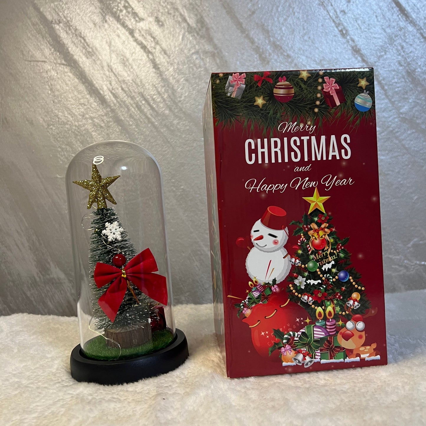 Zastakljena jelkica 22 cm, Jelka u staklenom zvonu