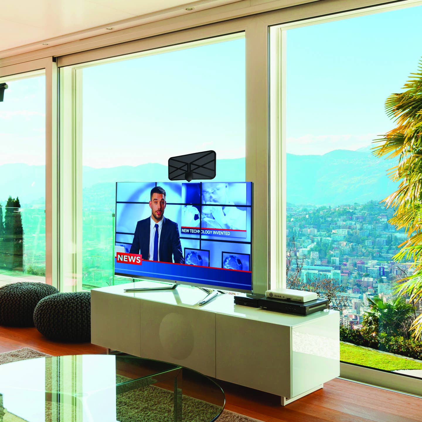 Digitalna TV antena za pametne televizore sa pojačivačem signala – podržava 4K i 1080p