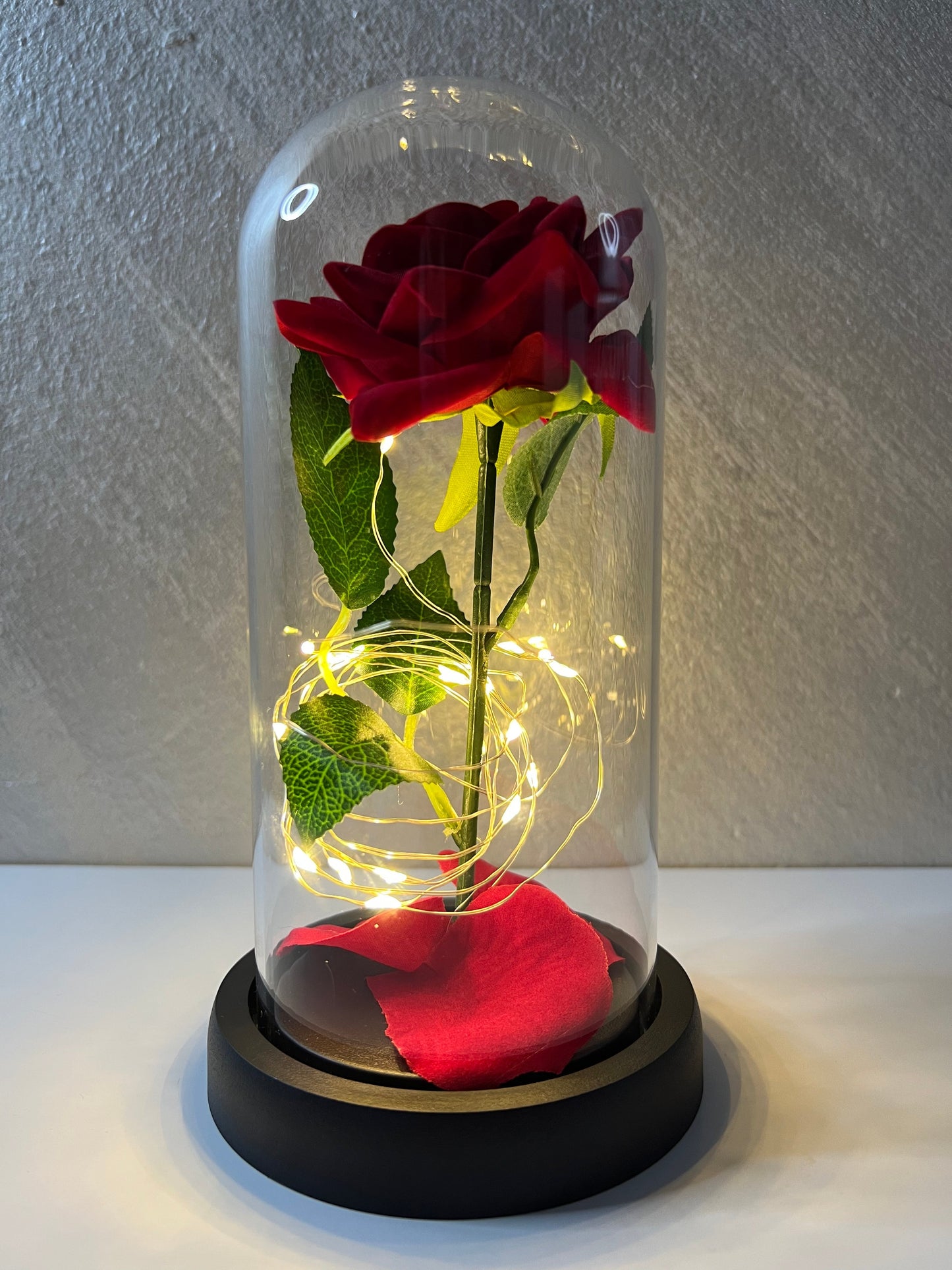 Ruža u staklenom zvonu, 3 varijante: klasična, zlatna i romantična